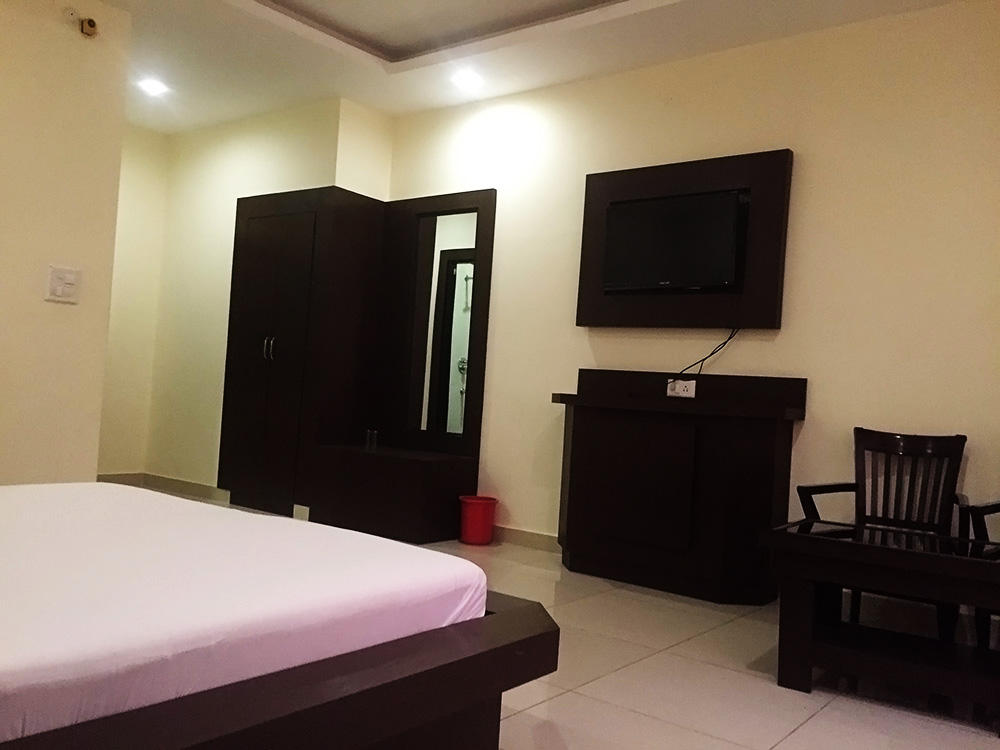 Standard Room in Hotel The Pride. An Affordable Hotel in Chintpurni