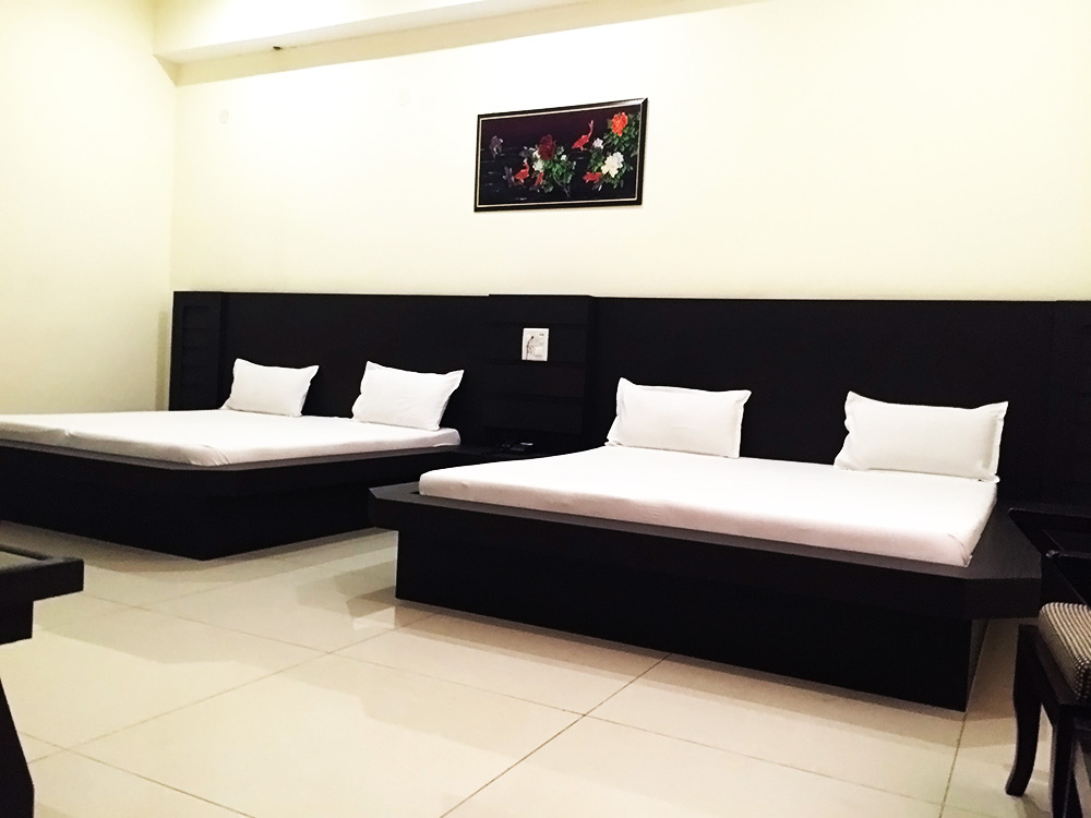 Family Deluxe Suite. A top rated hotel in chintpurni